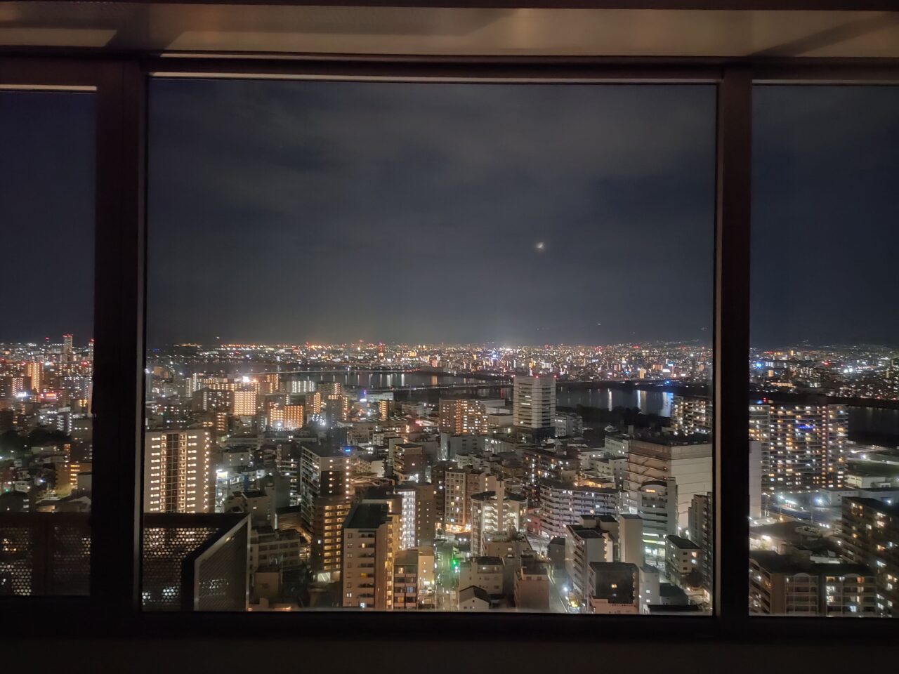 ウェスティン大阪の夜景